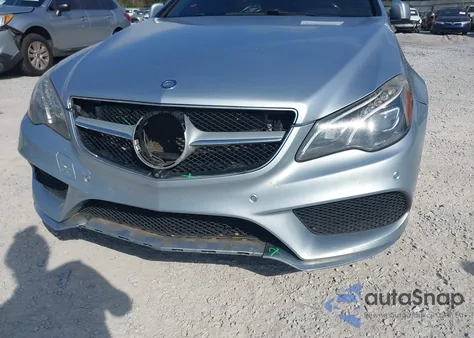 2014 Mercedes-Benz E 550 z USA, uszkodzony, nr VIN WDDKJ7DB9EF251121